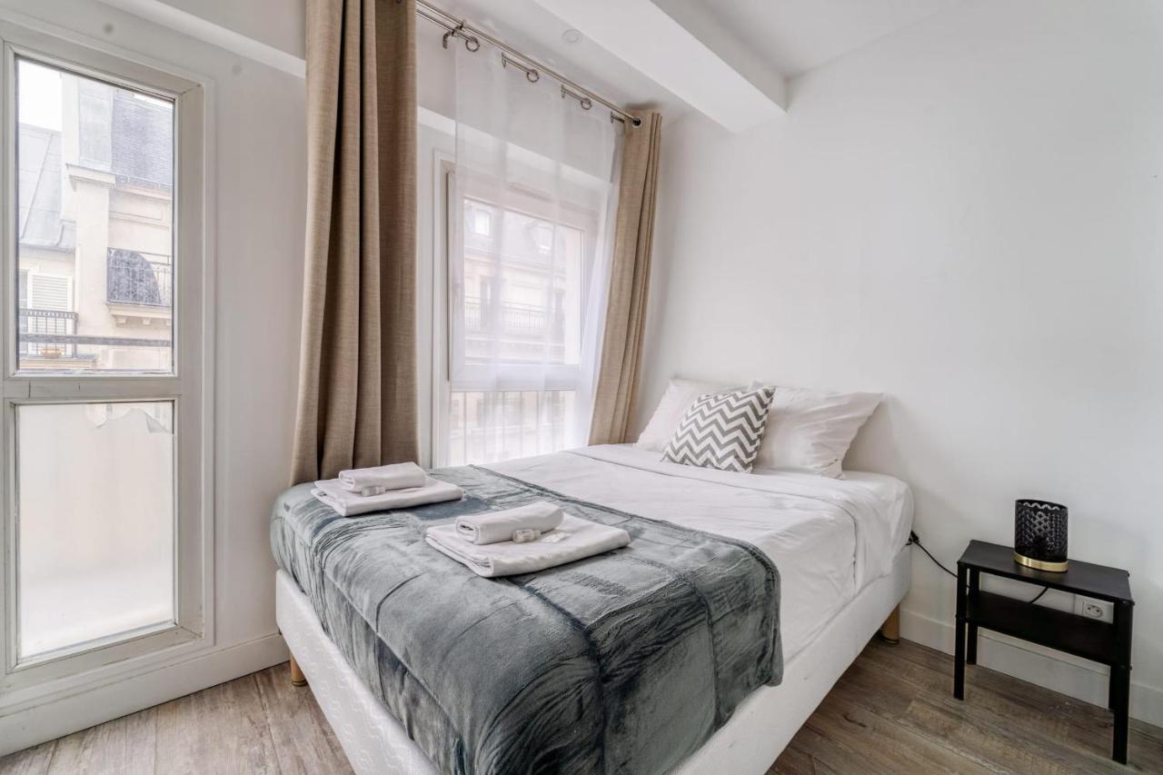 Beautiful Apartement With 2 Bedrooms In Paris Centre ภายนอก รูปภาพ