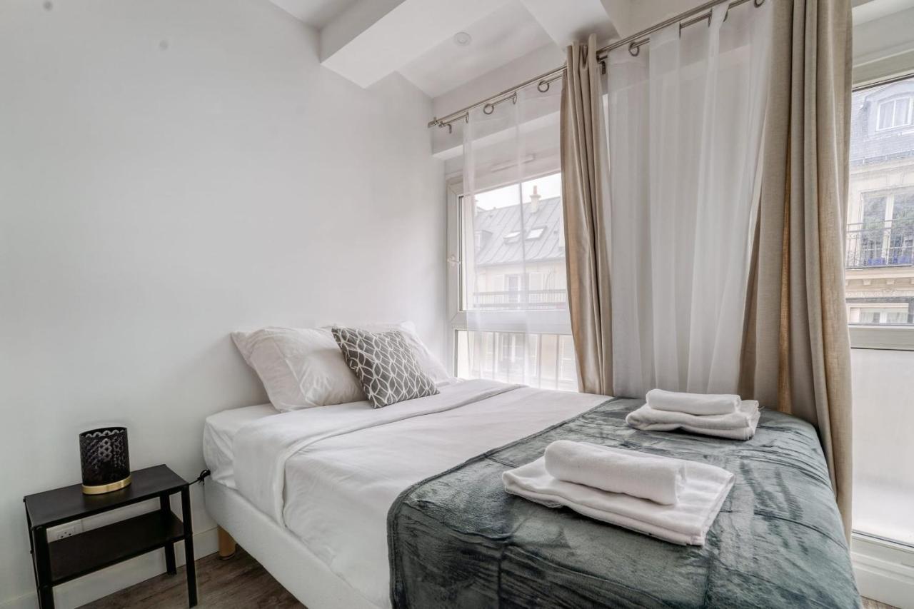 Beautiful Apartement With 2 Bedrooms In Paris Centre ภายนอก รูปภาพ